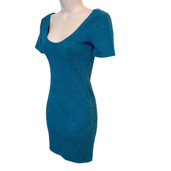 Forever 21 Teal Blue Rose Pattern Embroidered Lace Bodycon Mini Dress Nwt Size S - Picture 1 of 13